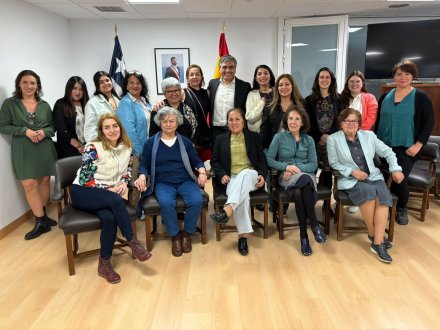 Chilenas en Madrid conocen plan de acción de Política Exterior Feminista